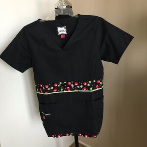 Mary Engelbreit Womens Small Scrub Top Cherry Print Nursing Medical Vet EUC
